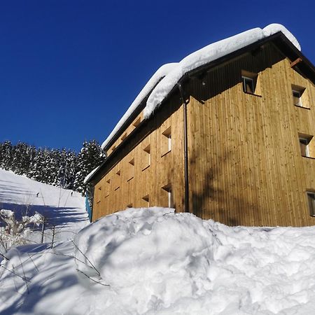 Apartments Rogla Jurgovo - Ski In Ski Out Lukanja Exterior foto