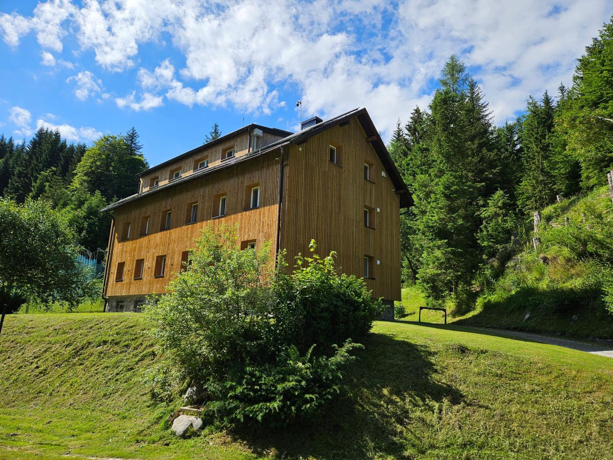 Apartments Rogla Jurgovo - Ski In Ski Out Lukanja Exterior foto
